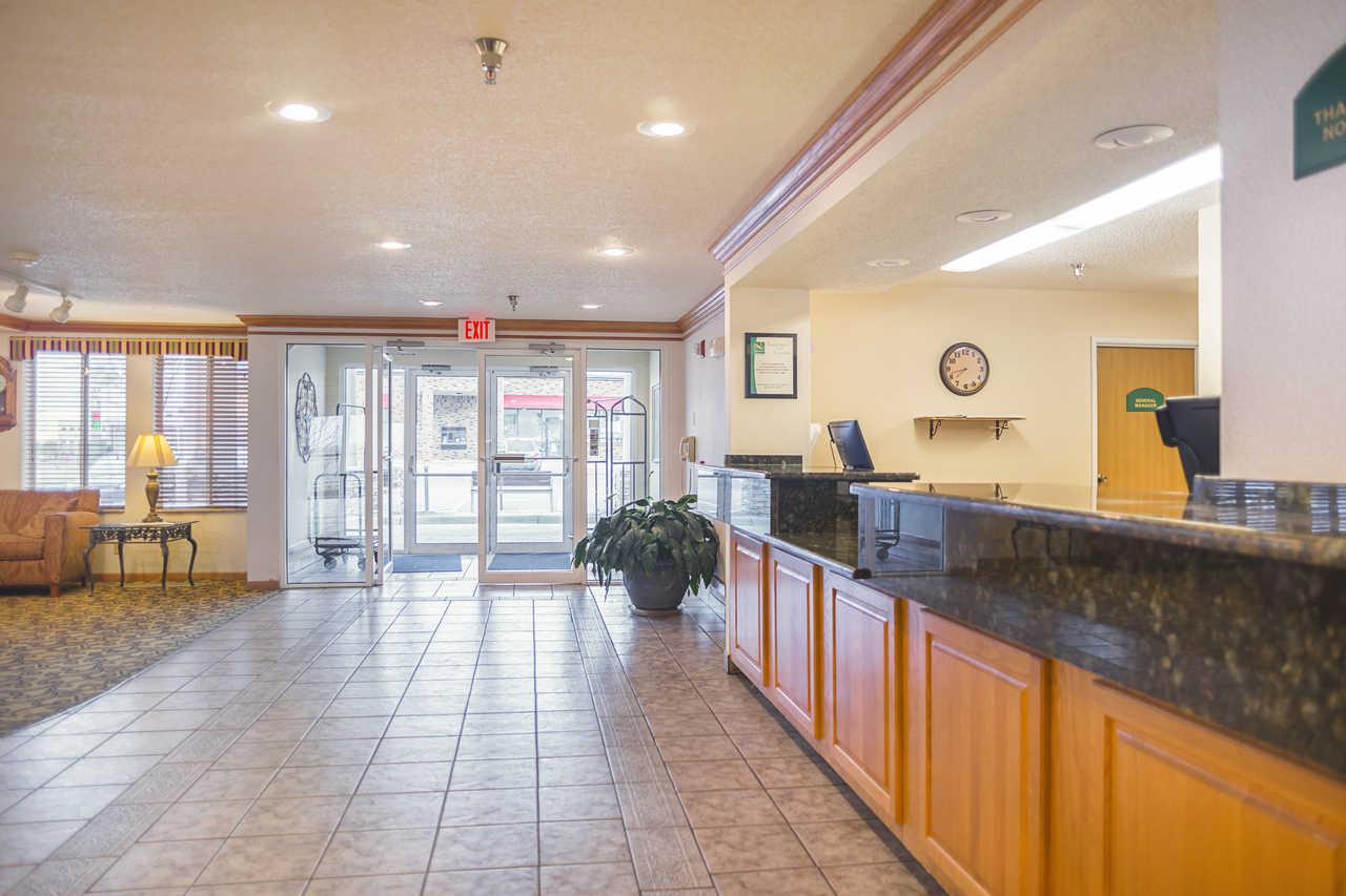 Quality Inn Near Monument Health Rapid City Hospital Экстерьер фото
