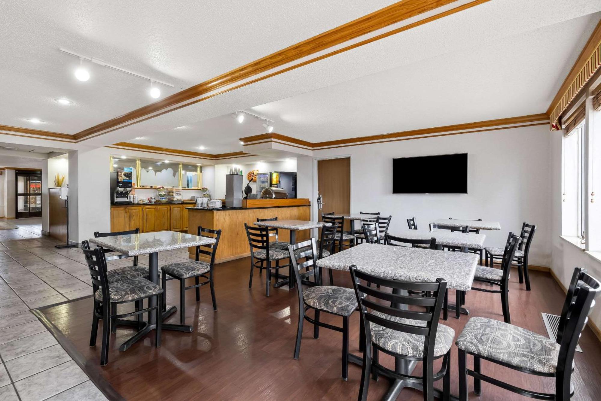 Quality Inn Near Monument Health Rapid City Hospital Экстерьер фото
