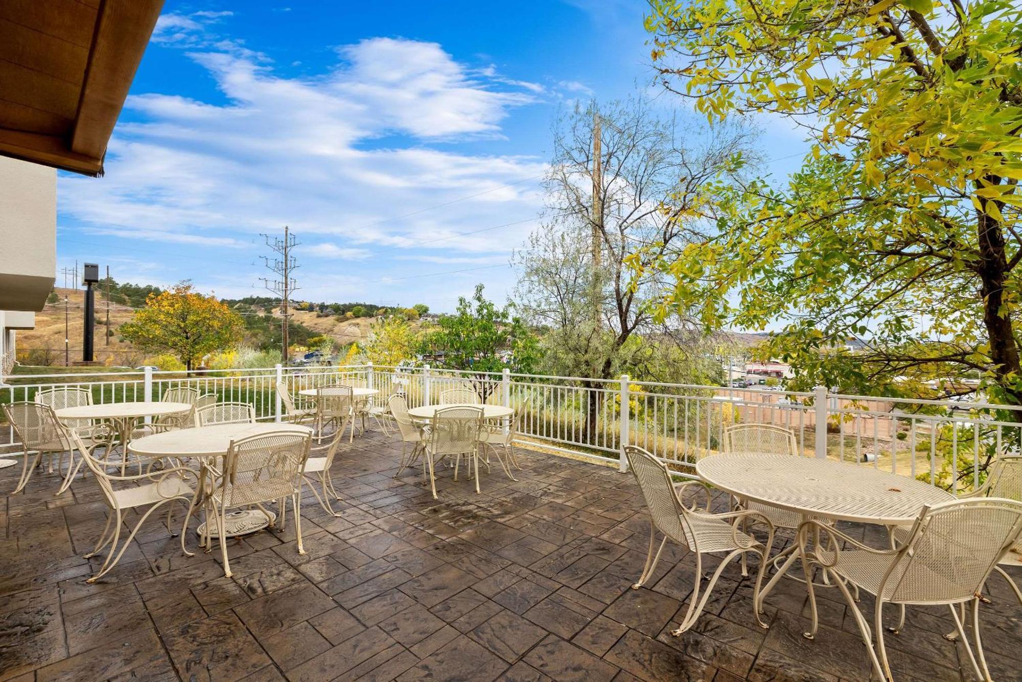 Quality Inn Near Monument Health Rapid City Hospital Экстерьер фото