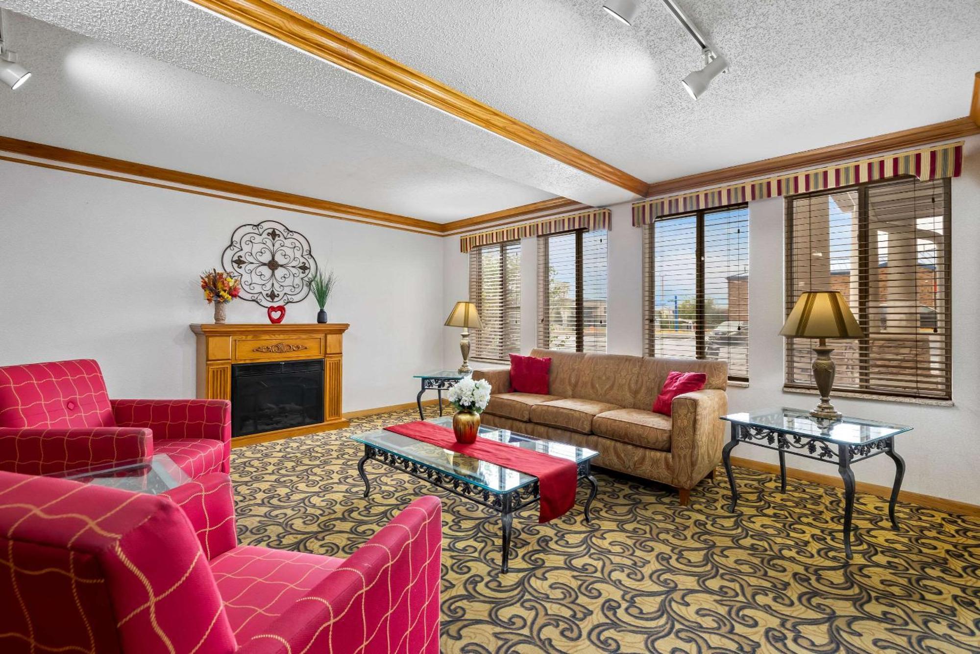 Quality Inn Near Monument Health Rapid City Hospital Экстерьер фото