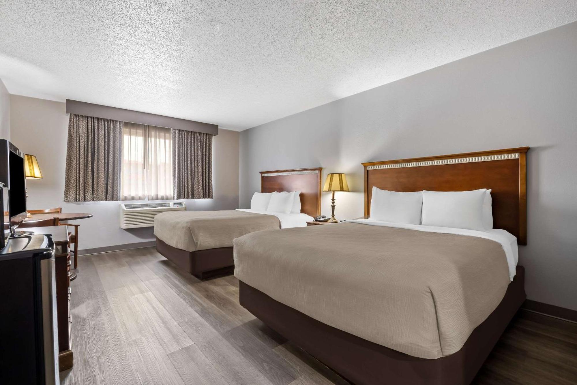 Quality Inn Near Monument Health Rapid City Hospital Экстерьер фото